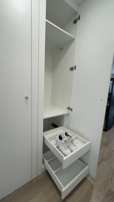 Carlos Two Reasons 2